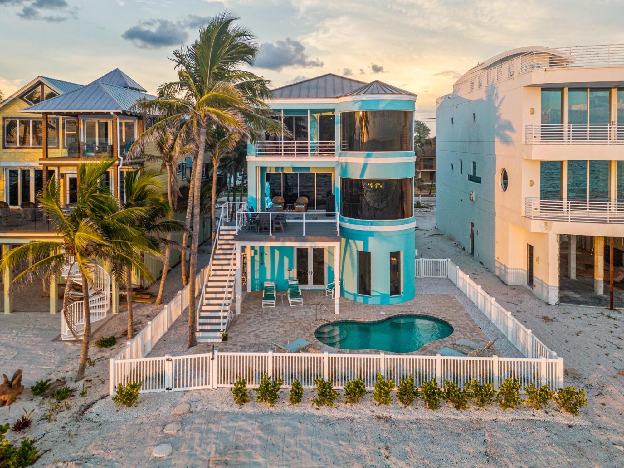 Just Renovated, Beachfront Pool Home, Panoramic Gulf Views Bonita Springs Zewnętrze zdjęcie